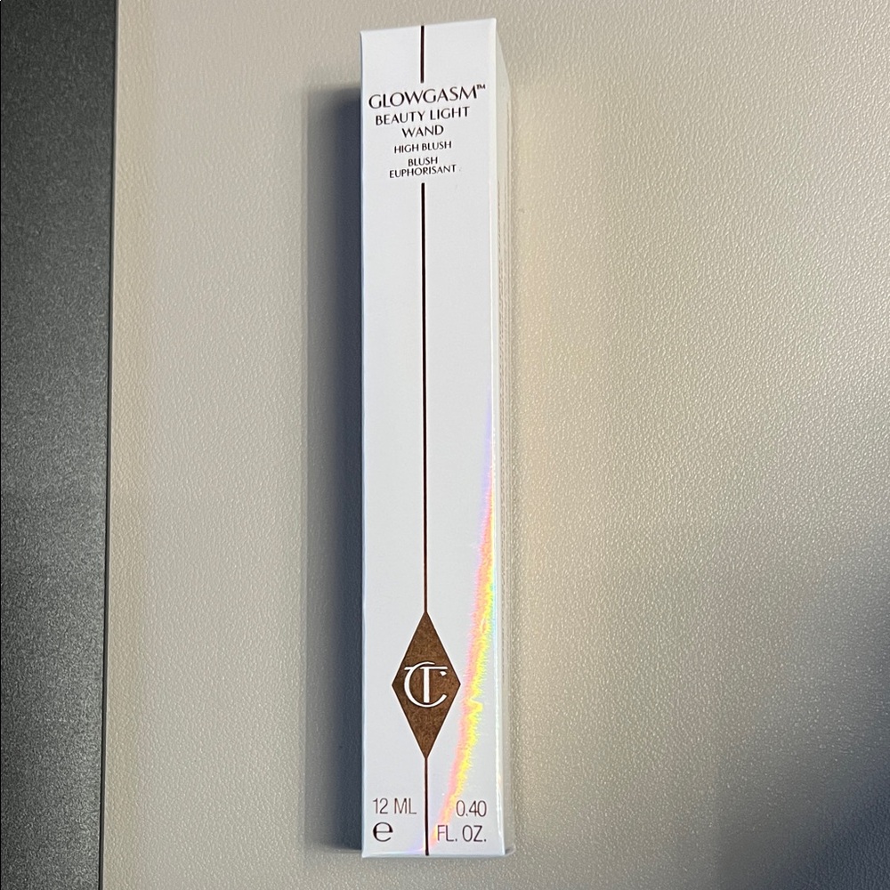 Charlotte Tilbury glowgasm beauty light wand